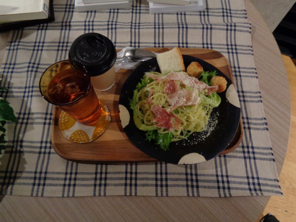 カフェナイト